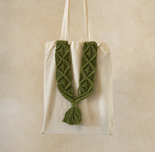 bolsa de manta con tejido de macramé color verde oliva
