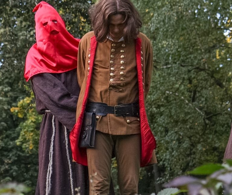 Budelio kostiumas, Kareivio kostiumas.