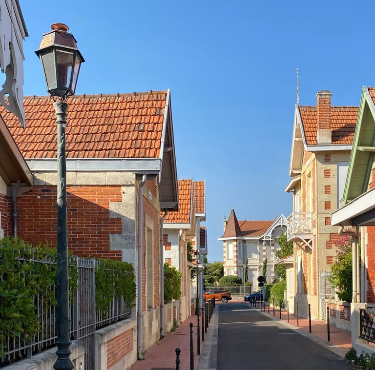Spécialiste toiture Soulac-sur-Mer, EJL Couverture intervient pour la rénovation et la réparation