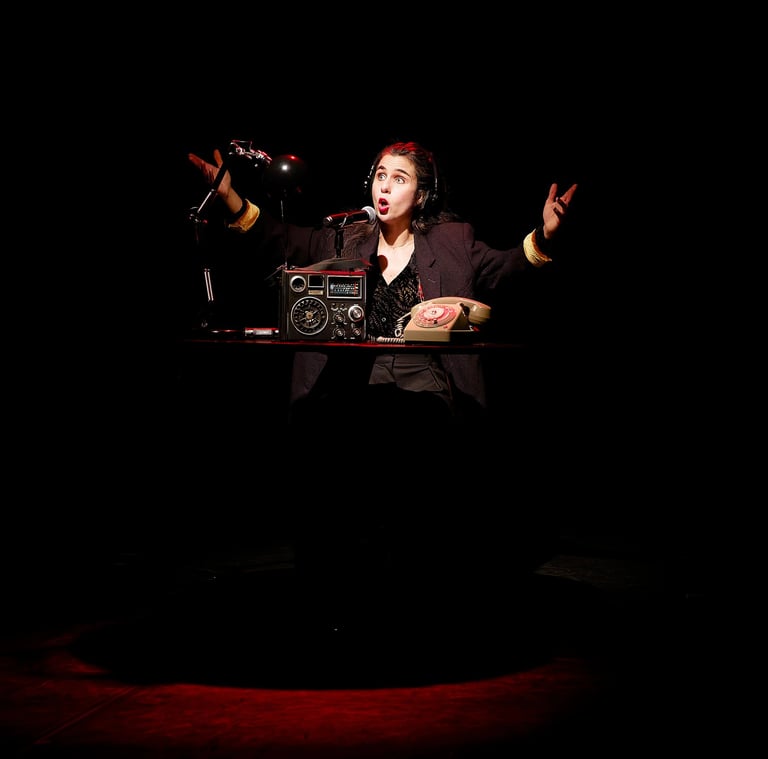 Spectacle - LA FILEUSE DE NUIT -3- ROZE'N'BARBE PRODUCTIONS - Artéphile Avignon OFF 2026