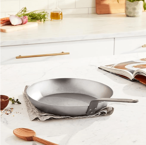 Mauviel M'Steel carbon steel skillet – non-toxic cookware made in France