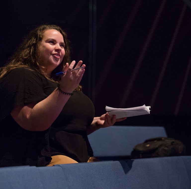 Jeske Roozen in het theater.