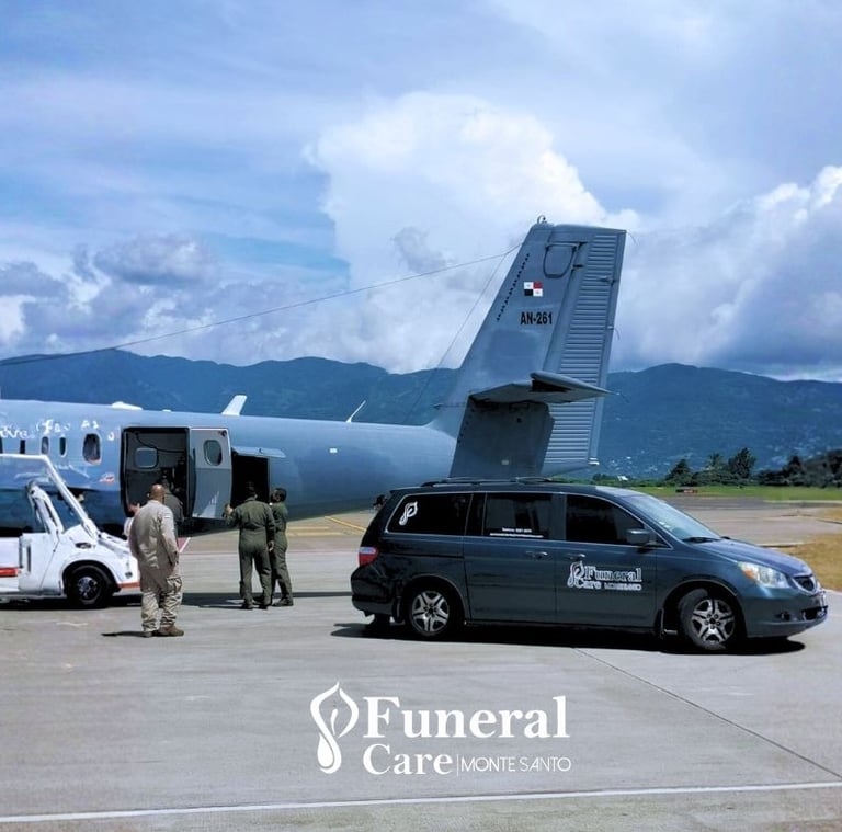 Case Manager bilingüe atendiendo una consulta 24/7