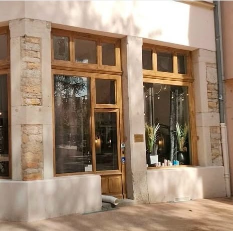 Rénovation peinture extérieure salon de coiffure