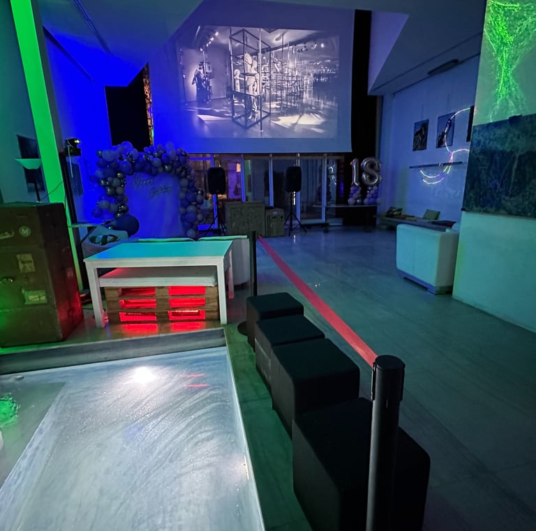 Loft Macaubas Navigli offre ampi spazi luminosi grazie a due grandi vetrate ottimo per feste private