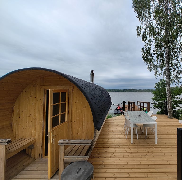 Spend some quality time on the terrace of the lakeside sauna