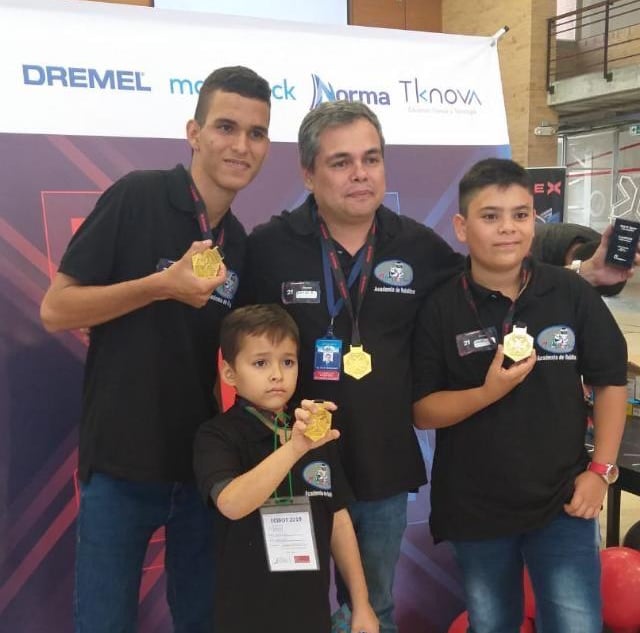 Campeones Nacionales de Robótica 2019 Make X