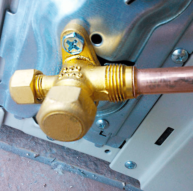 3/8 flare fitting on a single-split unit.