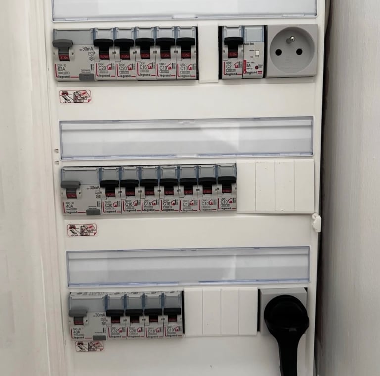 Installation relais électrique Marseille