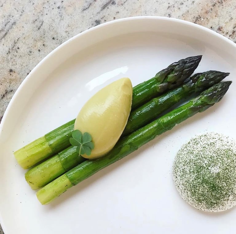 Entrée Gastronomique asperge sudachi Alexis Vergnory Chef Ajaccio