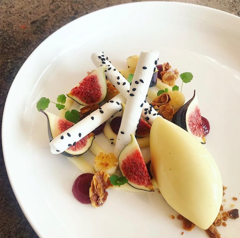 Dessert gastronomique figues sésame amandes Ajaccio Corse Alexis Vergnory chef