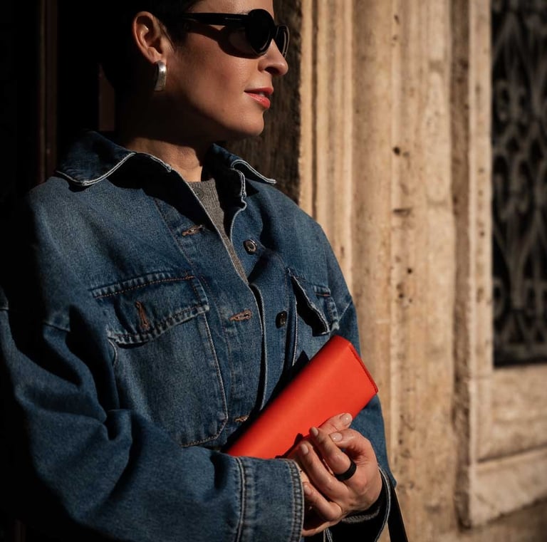 Fashion woman in old town photographer budva