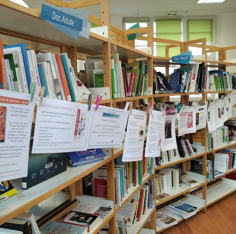 Exposition textes médiathèque