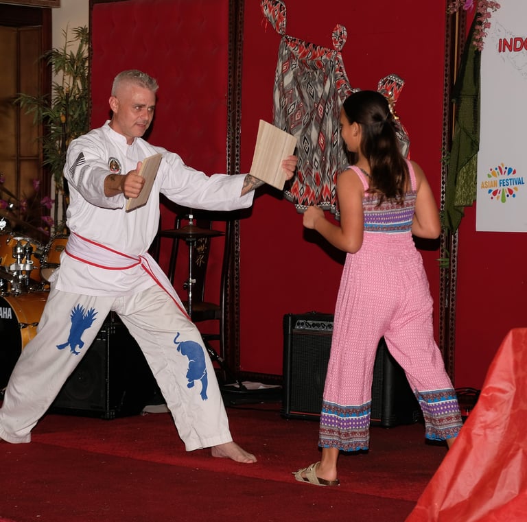 organizing-local-events-to-introduce-indonesian-culture