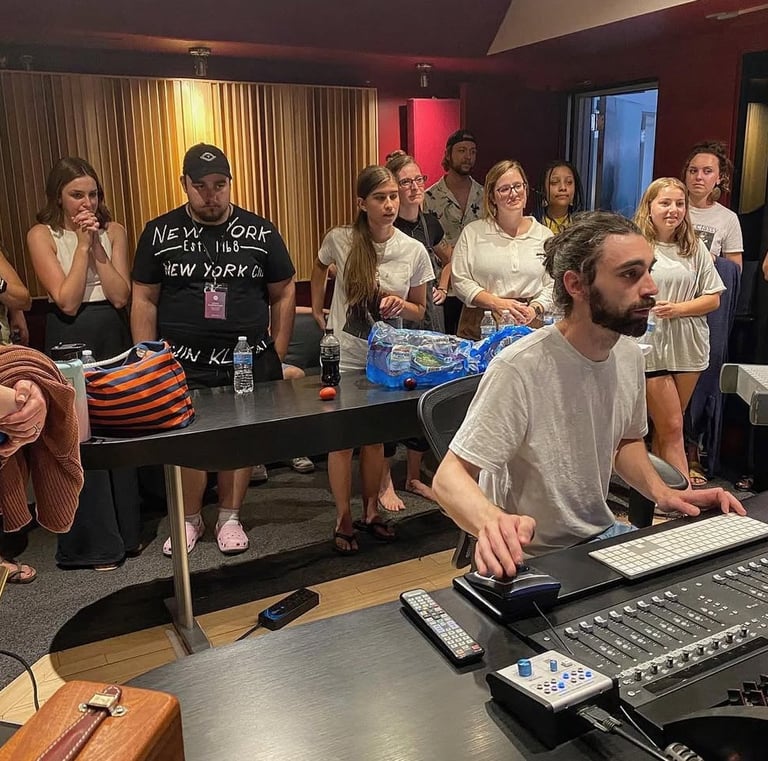 Studio workshop with Vineyard Church, showing young artists the in's and outs of the studio