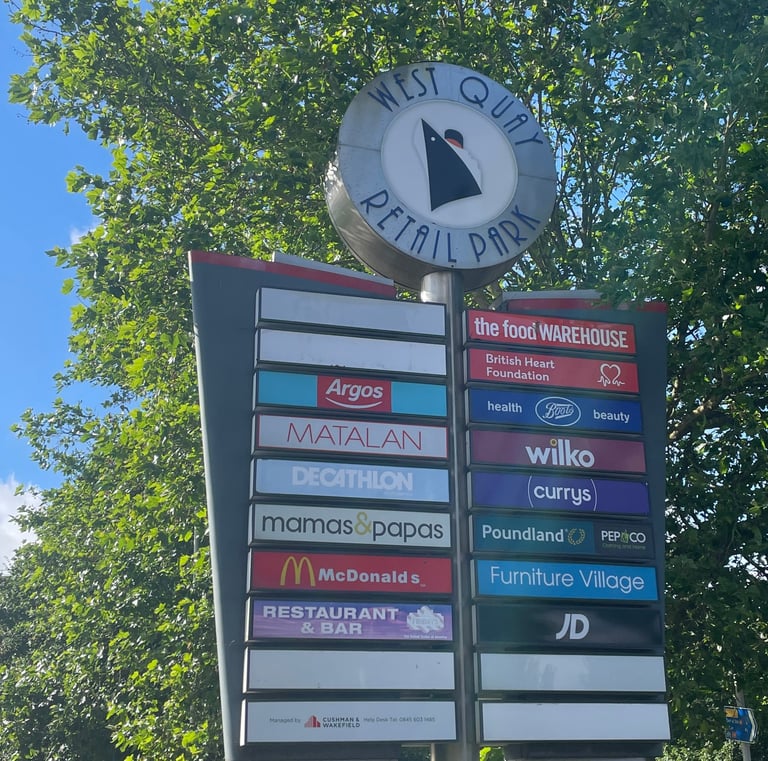 © The West Quay Retail Park. 700 parking places with chosen Shopping Brands in one location.. 