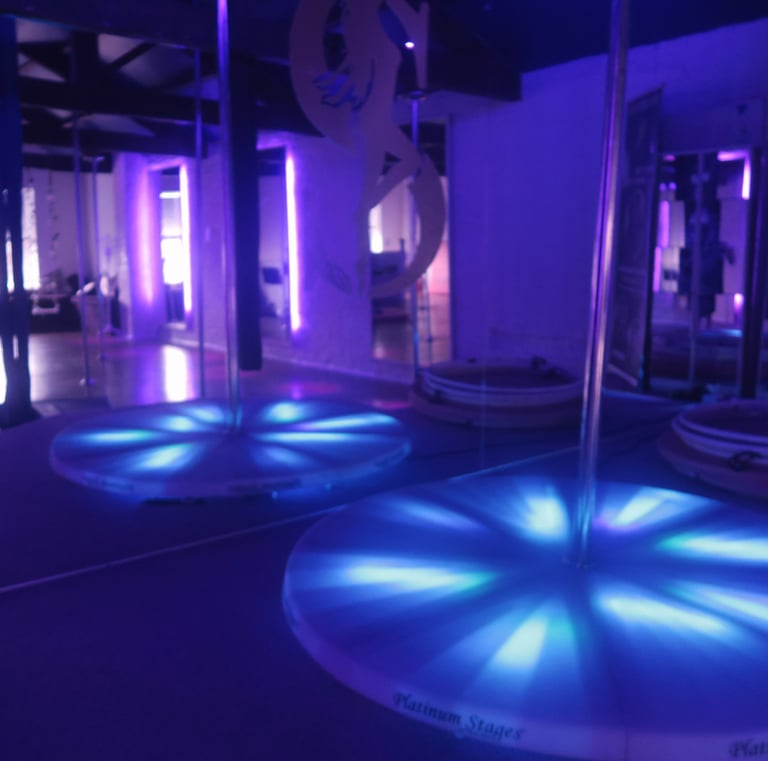 Sxefit light up pole base