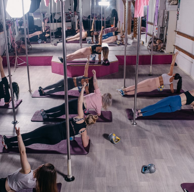 Image from Sxefit core workout class