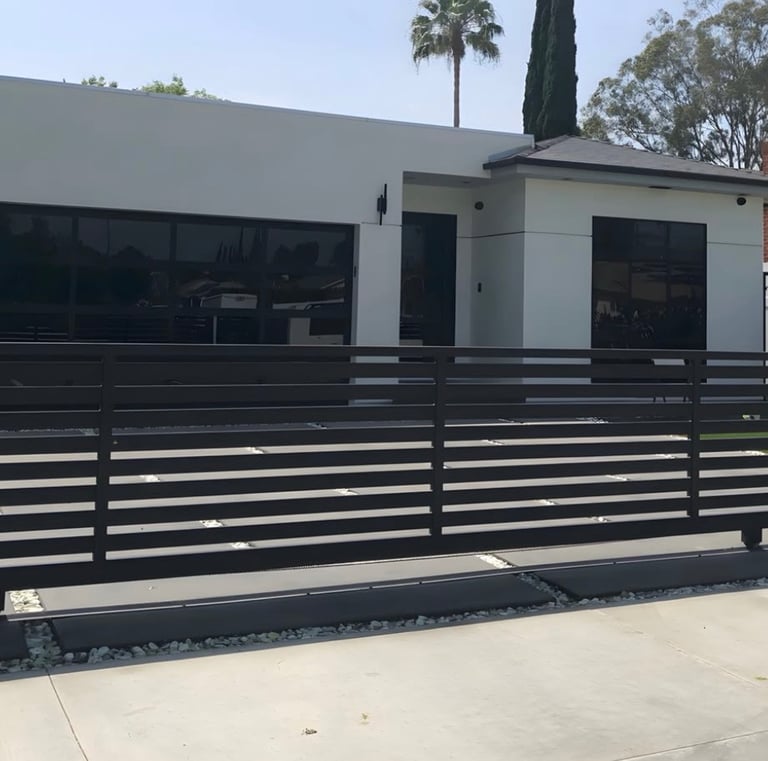 Horizontal luxury iron sliding gate.