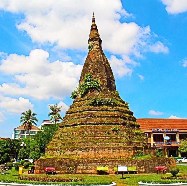 That Dam Stupa