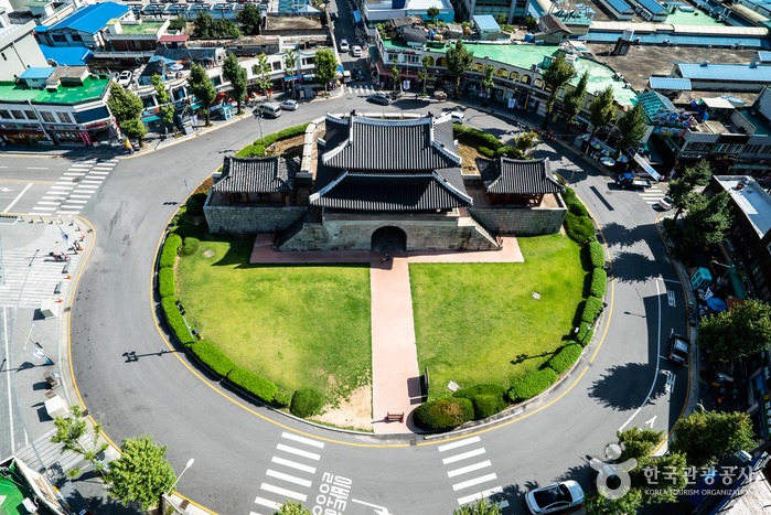 Pungnammun Gate