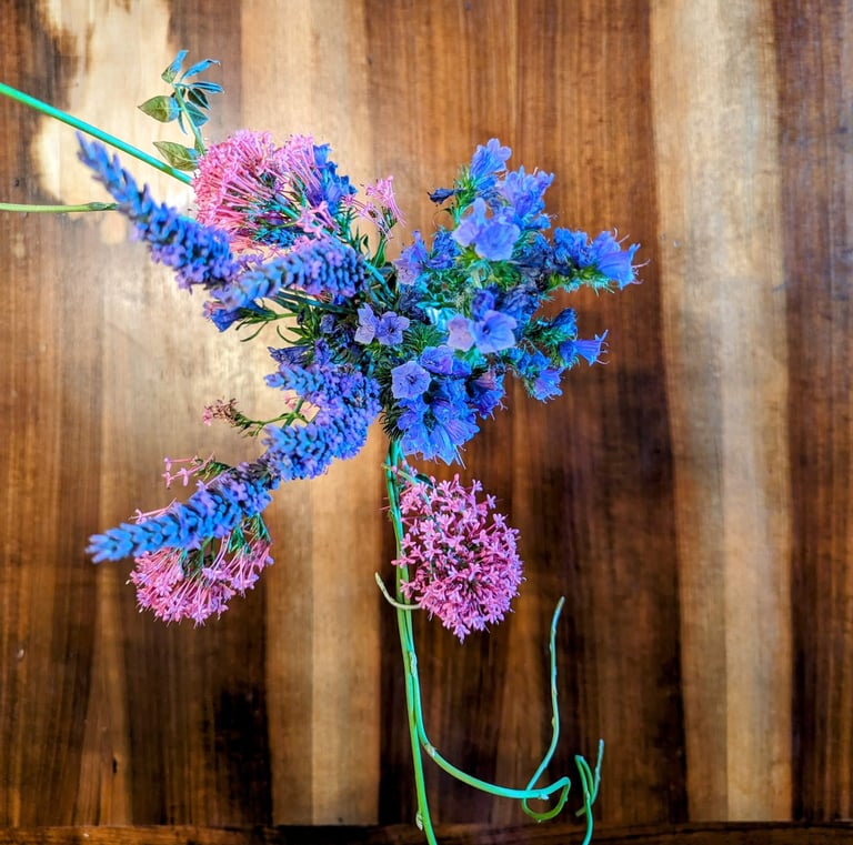 un bouquet de fleurs vu du dessus