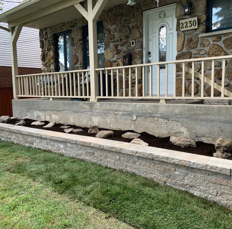 Muret de pavé uni rive-sud