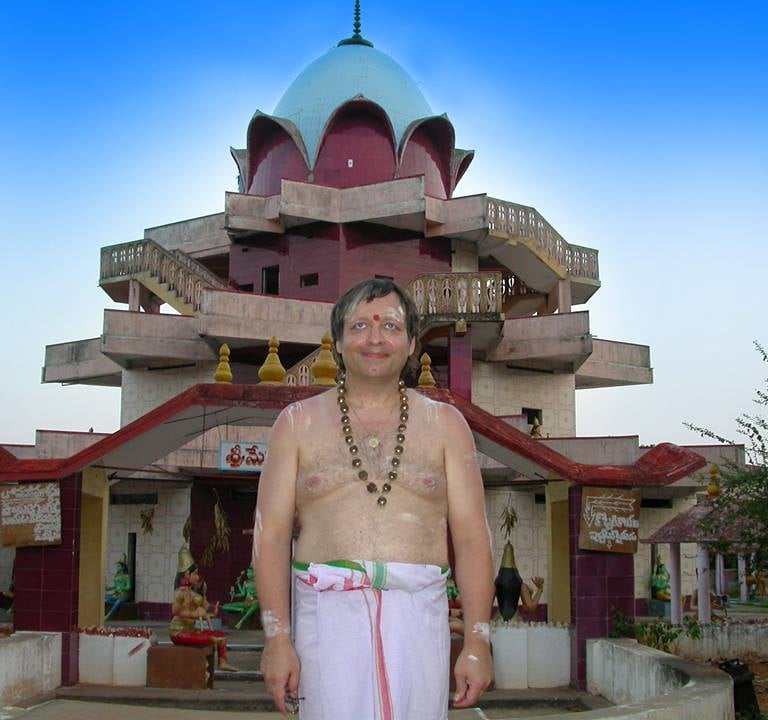 Vishudha Avatar Baba at Devipuram India