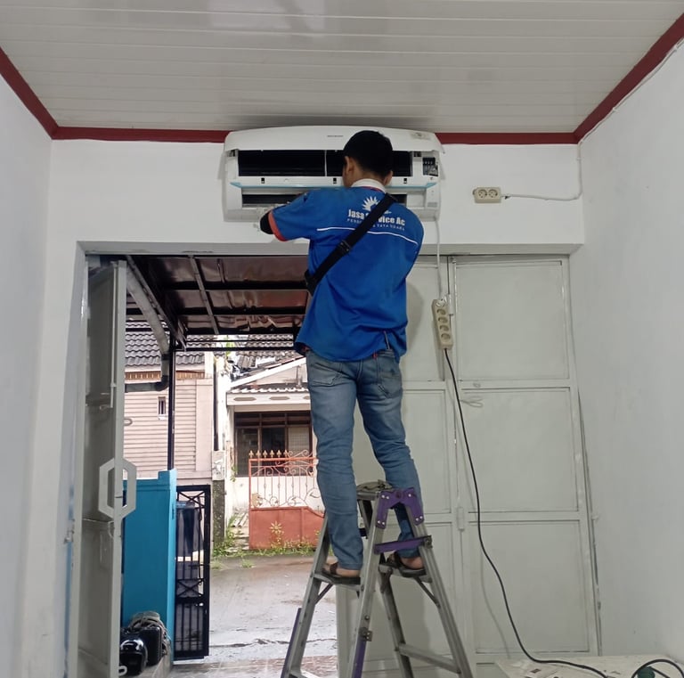 Lestari Teknik melayani service AC panggilan, cuci AC, tambah dan isi freon sukaraja bogor
