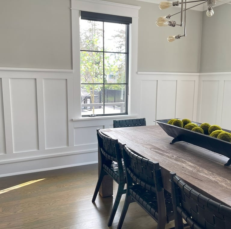 Custom wainscoting and doorway trim in a Monmouth County dining room