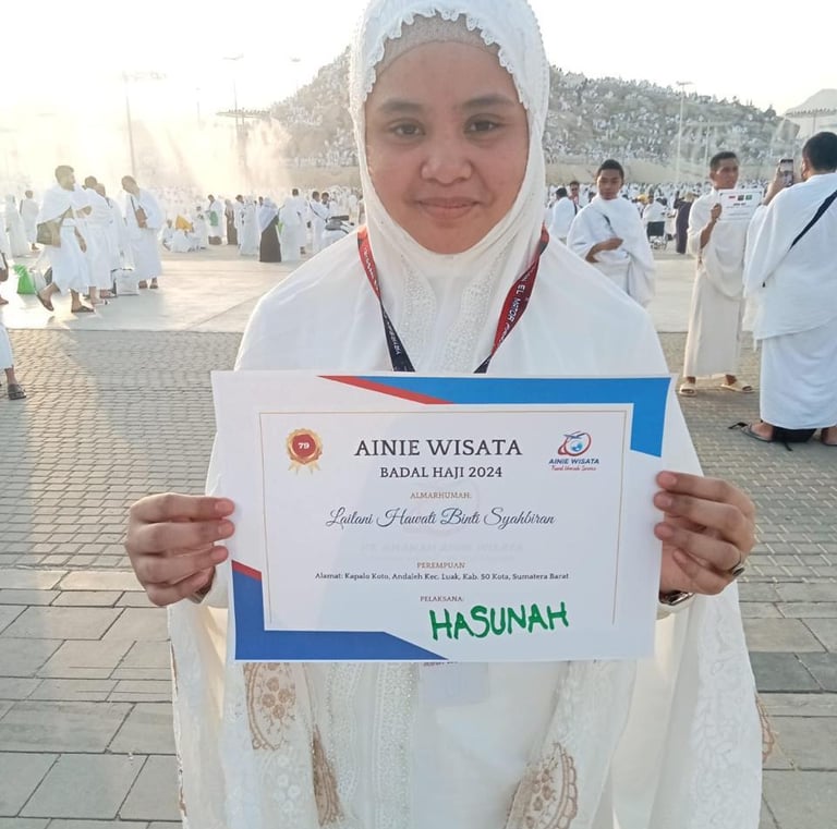 petugas-badal-haji-di-padang-arafah