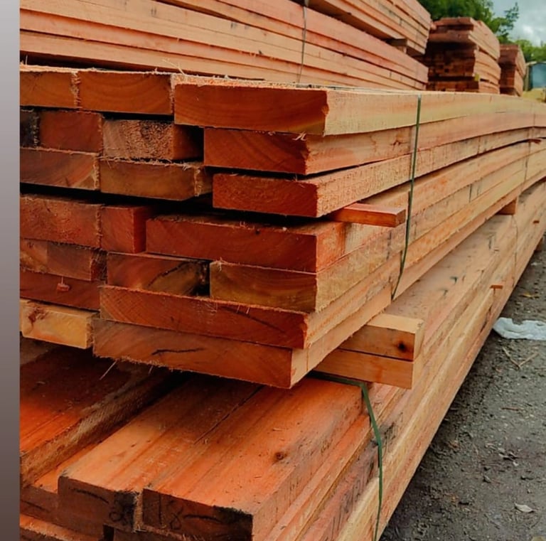 Ripas de madeiras empilhadas