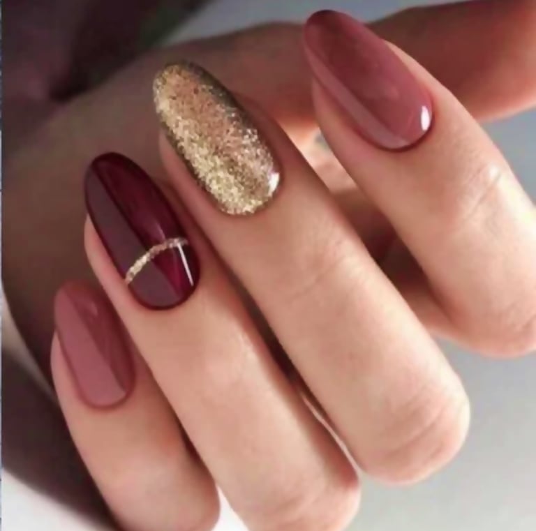 Nail art and manicure services Salon Perimeter