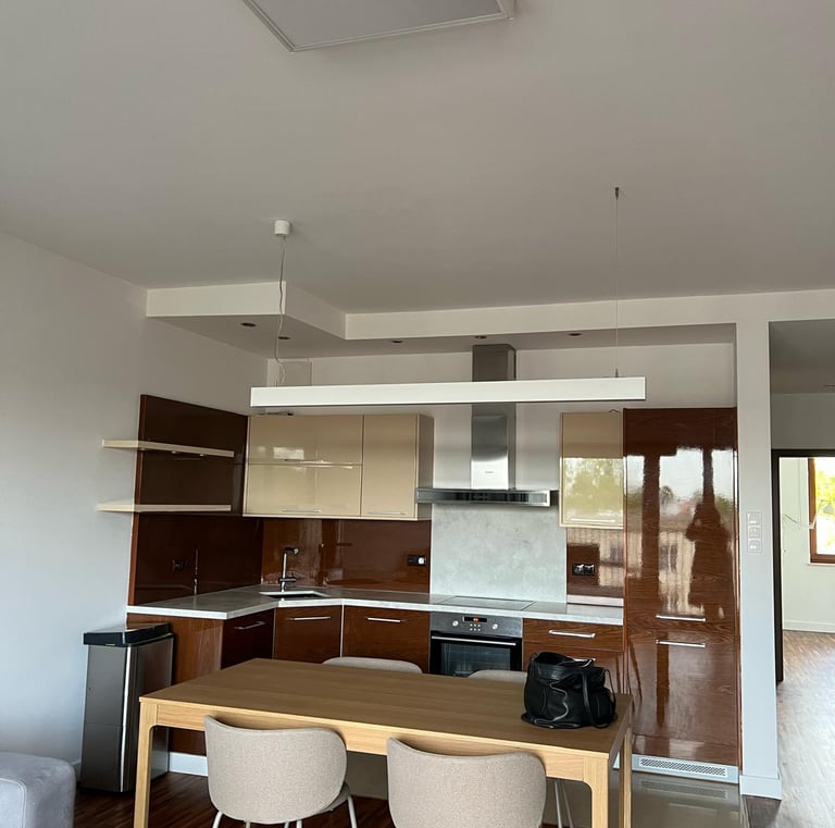 Wood akcent living-room