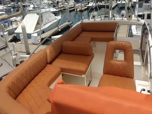 yate azimut 38 en renta cabo san lucas flybridge white