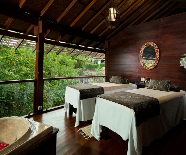 Experience an intimate spa journey with your loved one.