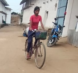 girl on the cycle