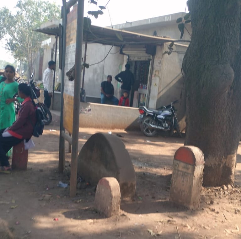 bus stand tundri