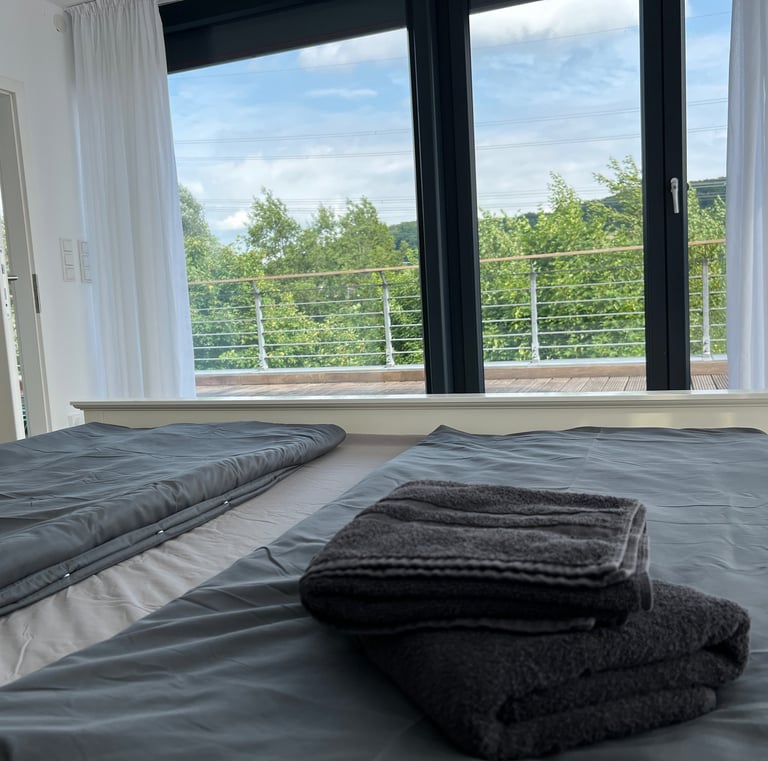 Schlafzimmer mit Ausblick