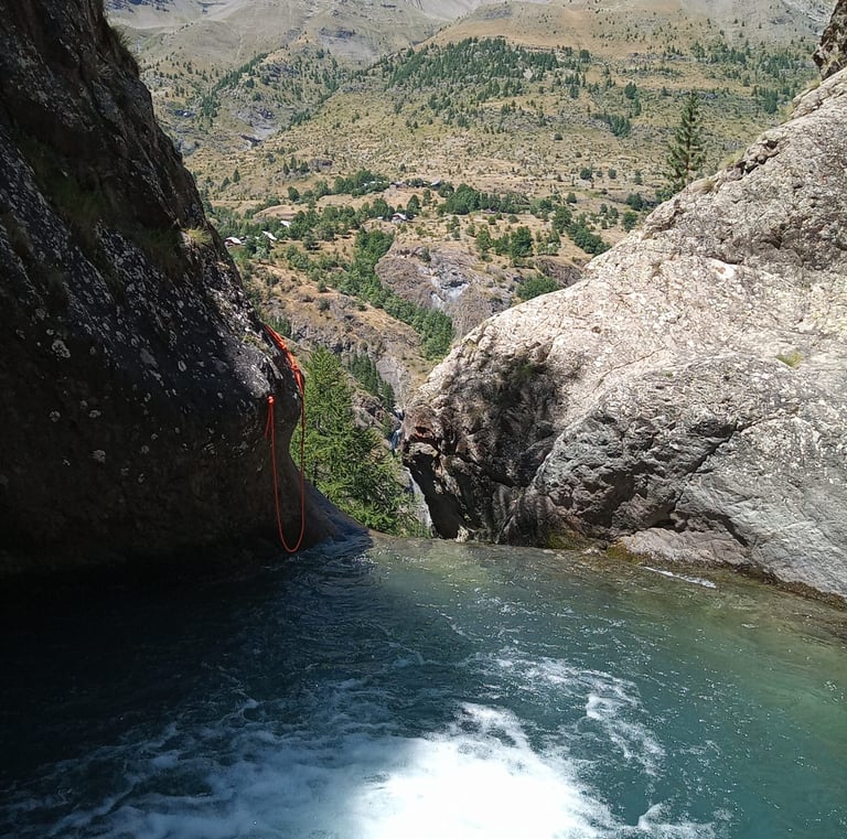 Canyon de oules de Freissinières, Dormillouse, Canyon 05 Hautes-Alpes, canyon sportif