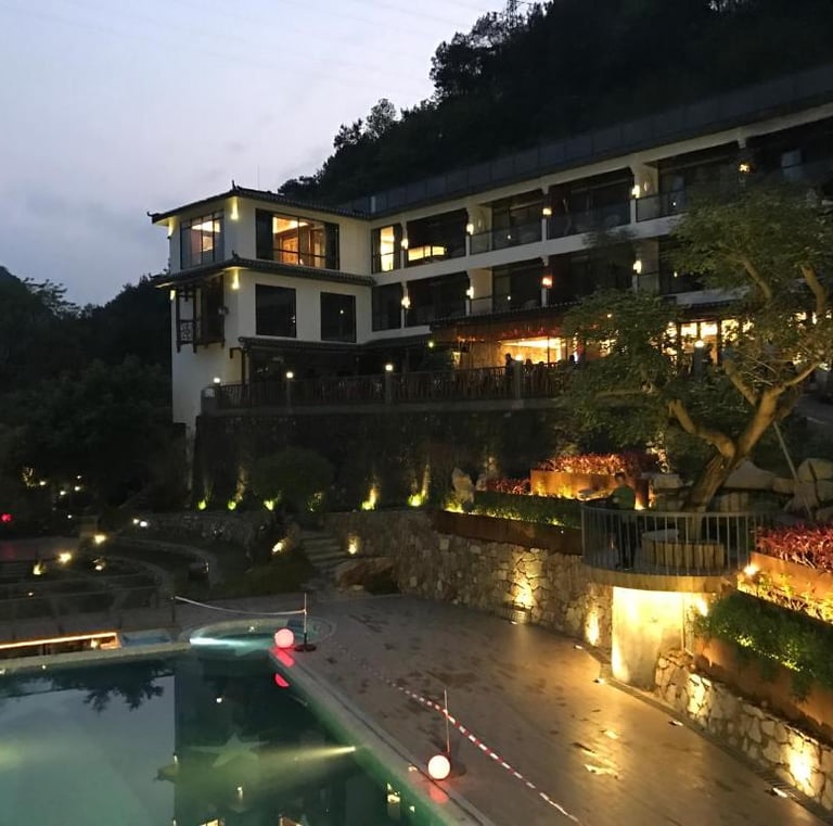 Li River Resort overlooking the Li River and karst mountains in Yangshuo