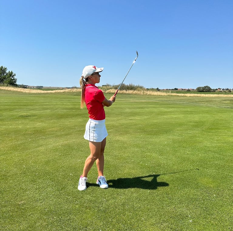 Nela Nováková, golfové hriště