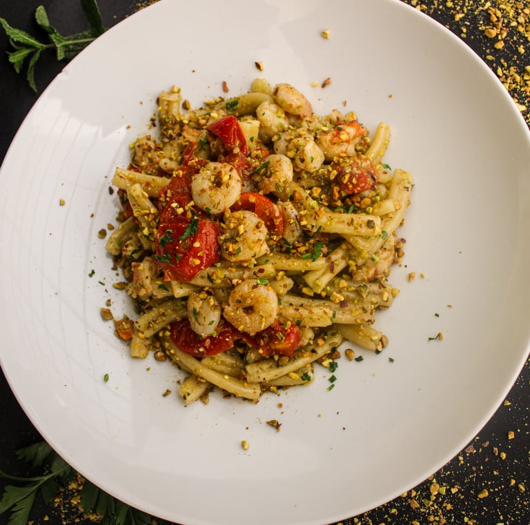 Caserecce gambero, pesto di pistacchio e gamberi a Torino