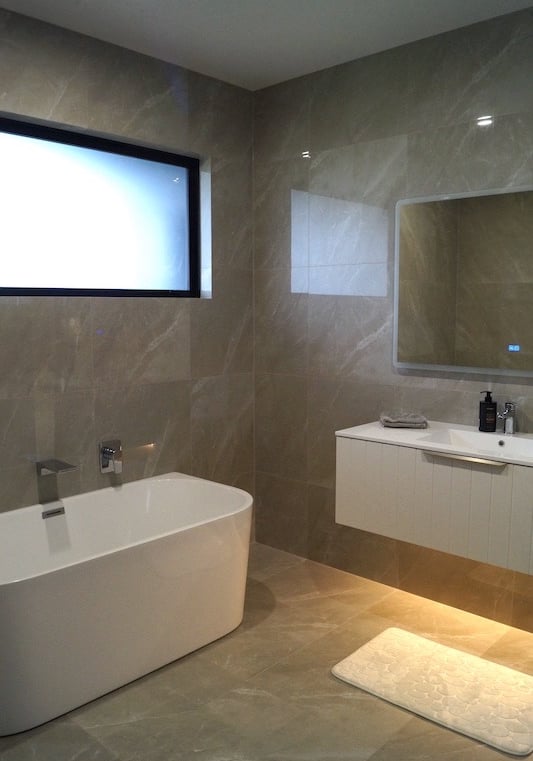 New family bathroom - CHR Builders Matakana