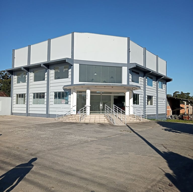Imovel comercial no bairro Iperoba em Sao Francisco do Sul - frente