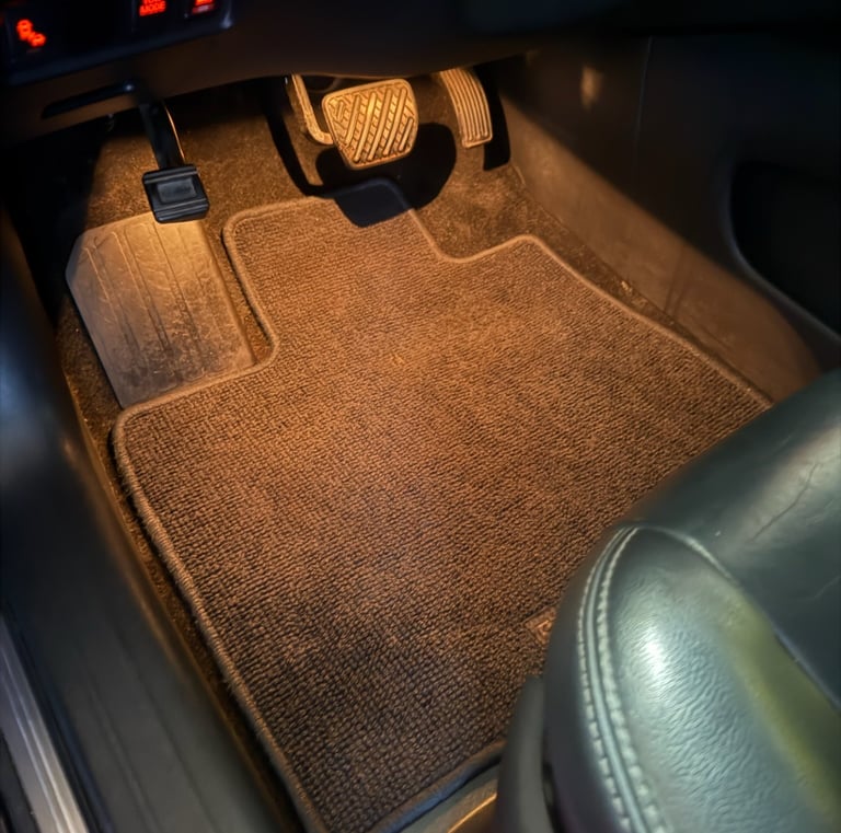 clean carpet mat