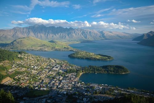 queenstown lake view from skyline