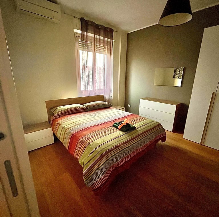 Camera Leon Sunny's House