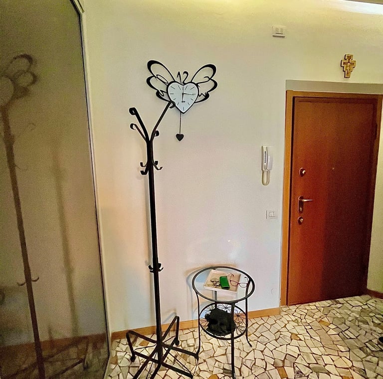 Entrata Sunny's House