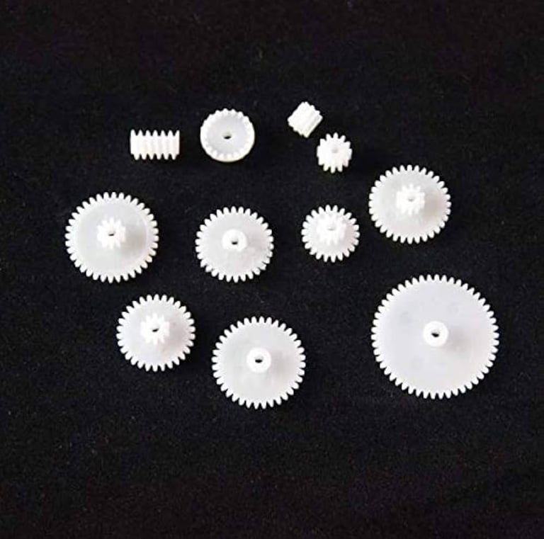 "Precision plastic molded gears manufactured by Alok Plastics using advance machines in india"